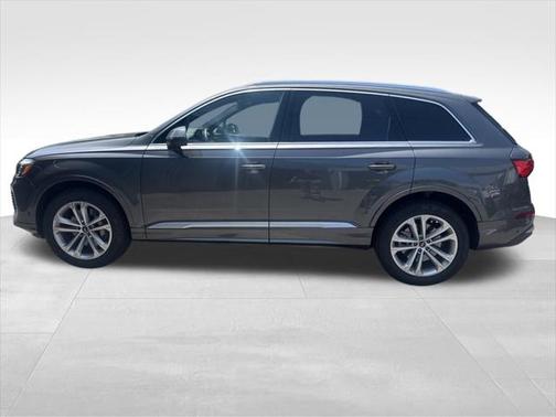 2025 Audi Q7 45 Premium