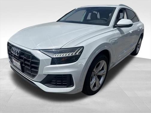2023 Audi Q8 55 Premium Plus