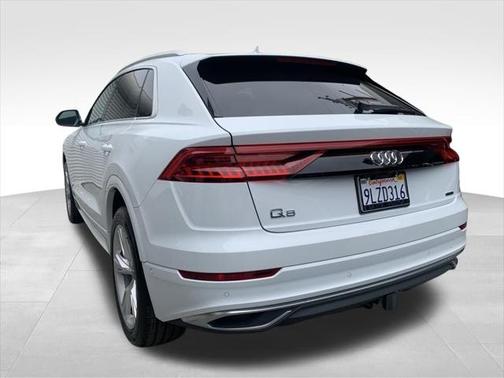 2023 Audi Q8 55 Premium Plus