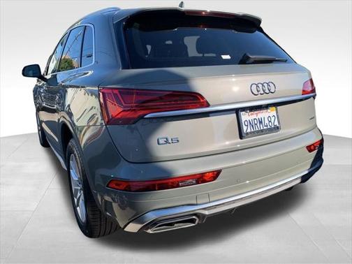 2024 Audi Q5 45 S line Premium