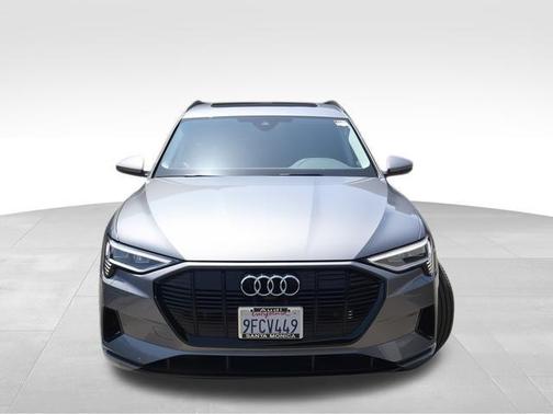 2023 Audi e-tron Premium quattro