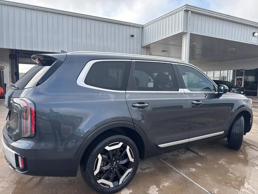 2023 Kia Telluride EX