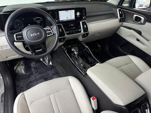 Gray 2023 Kia Sorento SX