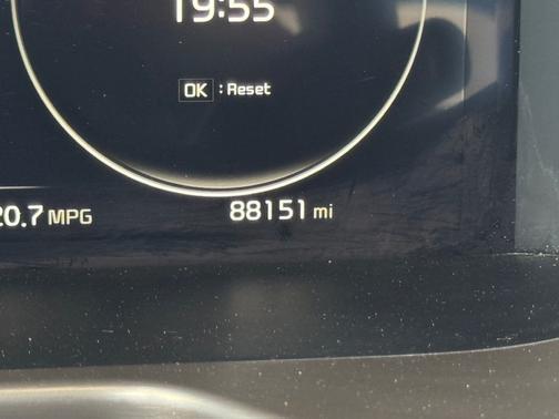 Gray 2023 Kia Sorento SX