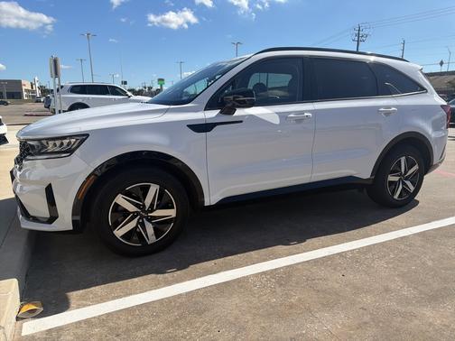 2022 Kia Sorento S