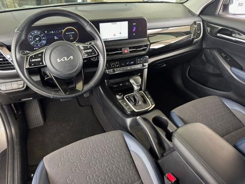Steel Gray 2024 Kia Seltos S