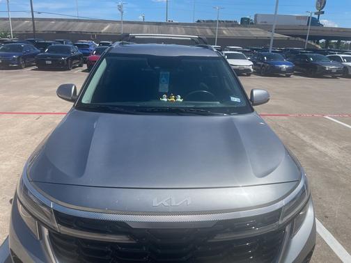 Steel Gray 2024 Kia Seltos S