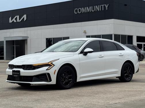2025 Kia K5 LXS