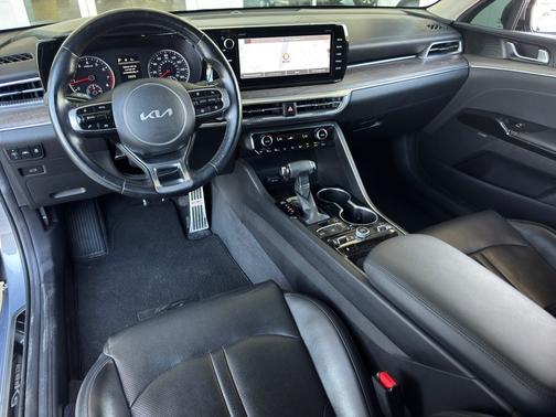 2022 Kia K5 EX