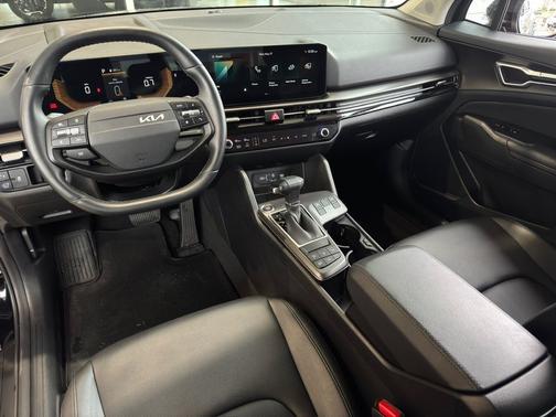 Ebony Black 2026 Kia Sportage EX