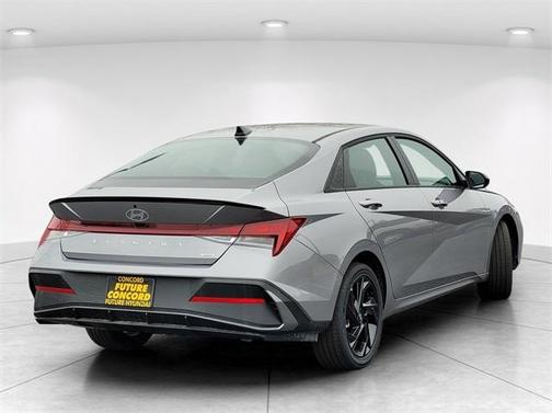 2026 Hyundai ELANTRA HEV SEL Sport