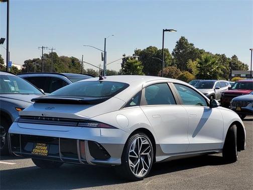 2025 Hyundai IONIQ 6 SEL