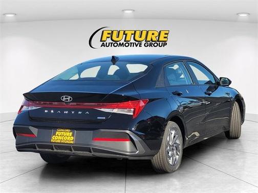 2026 Hyundai ELANTRA HEV Blue