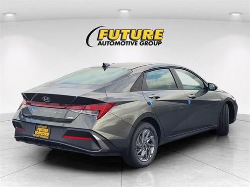 2026 Hyundai ELANTRA HEV Blue