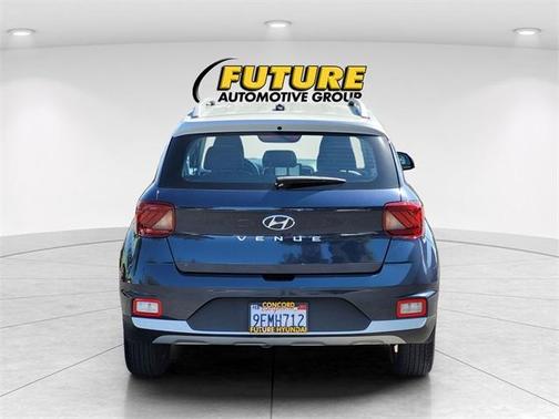 2023 Hyundai VENUE Limited