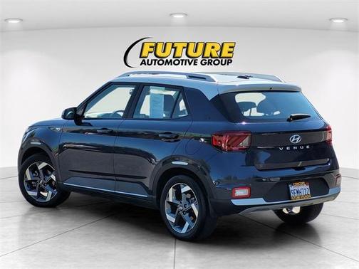 2023 Hyundai VENUE Limited
