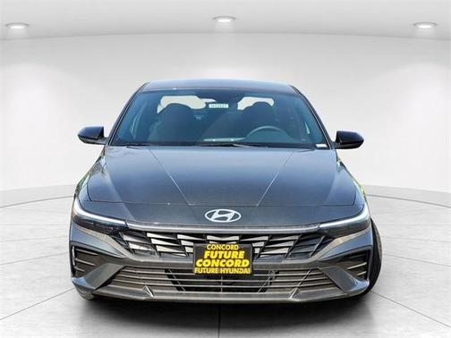 2025 Hyundai ELANTRA HEV SEL Sport