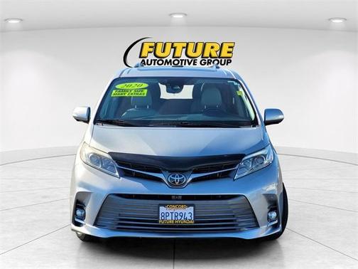 2020 Toyota Sienna Limited Premium