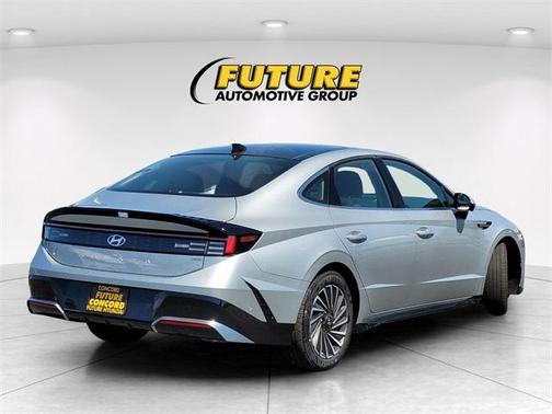 2025 Hyundai SONATA Hybrid Limited