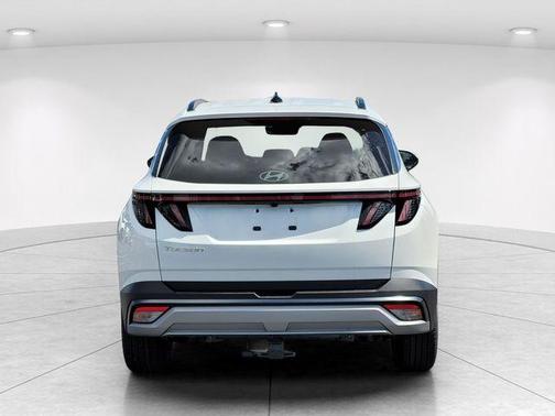 White Pearl 2026 Hyundai TUCSON SEL Premium