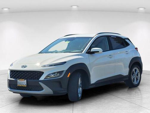 Lunar 2023 Hyundai KONA SEL
