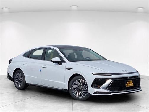 2026 Hyundai SONATA Hybrid Limited