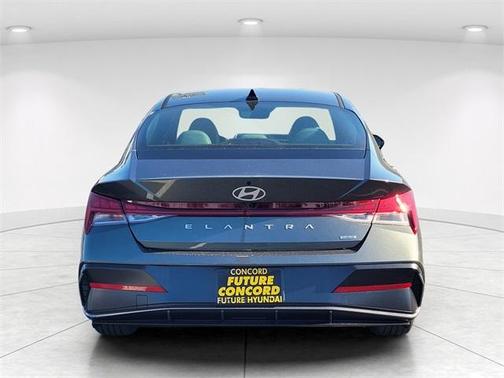 2026 Hyundai ELANTRA HEV Limited