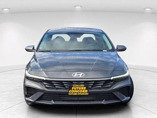 Gray 2026 Hyundai ELANTRA SE
