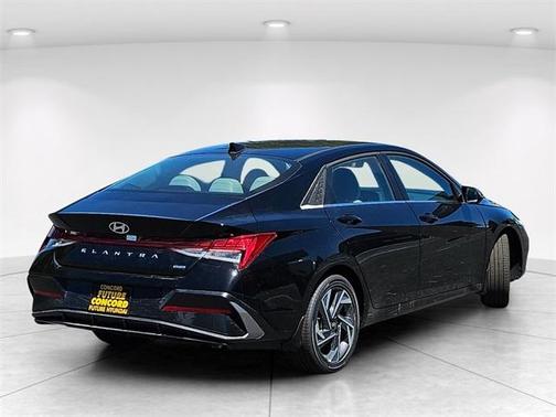 2025 Hyundai ELANTRA HEV Limited