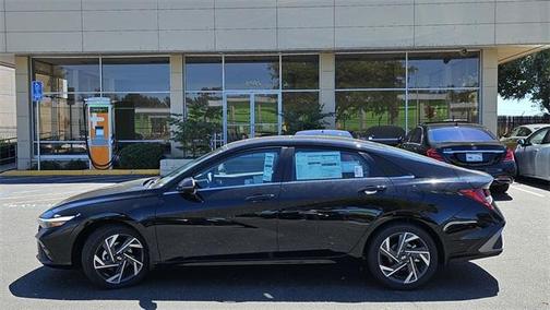 2025 Hyundai ELANTRA HEV Limited