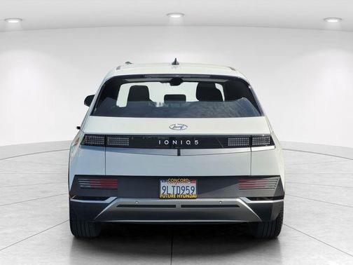 Atlas 2024 Hyundai IONIQ 5 SE Standard Range