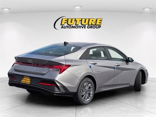 2026 Hyundai ELANTRA HEV Blue