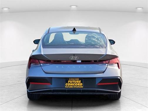 2025 Hyundai ELANTRA HEV Limited