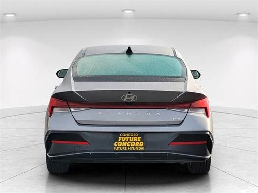2026 Hyundai ELANTRA HEV Limited