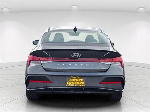 2026 Hyundai ELANTRA HEV SEL Sport
