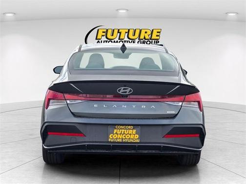 2026 Hyundai ELANTRA HEV SEL Sport