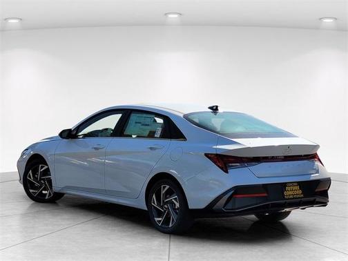 2025 Hyundai ELANTRA HEV Limited