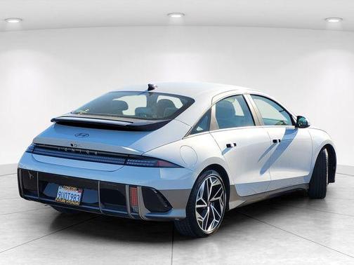 2025 Hyundai IONIQ 6 SEL