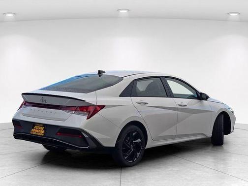 Serenity White Pearl 2026 Hyundai ELANTRA SEL Sport