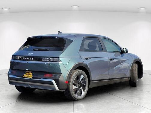2025 Hyundai IONIQ 5 SE