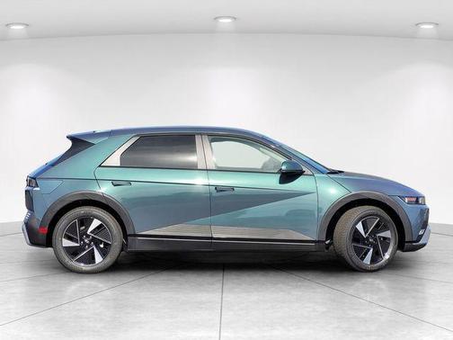 2025 Hyundai IONIQ 5 SE