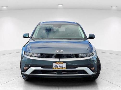 2025 Hyundai IONIQ 5 SE