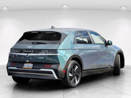 2025 Hyundai IONIQ 5 SE