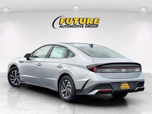 2026 Hyundai SONATA Hybrid Blue