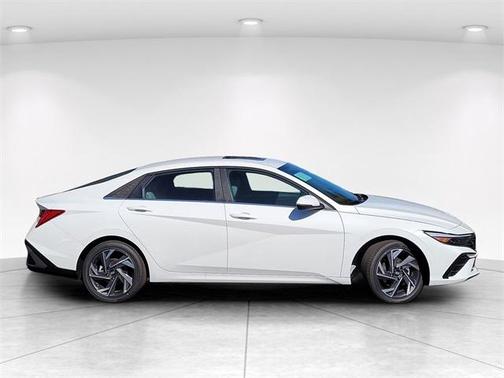 2025 Hyundai ELANTRA HEV Limited