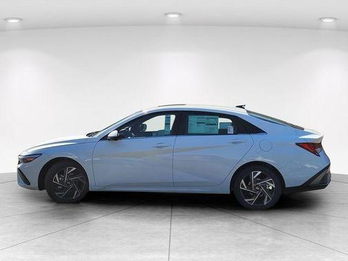 2025 Hyundai ELANTRA HEV Limited