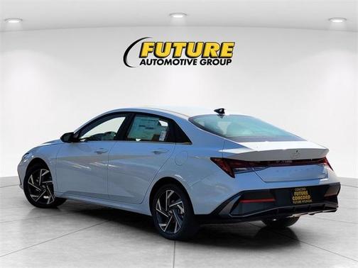 2025 Hyundai ELANTRA HEV Limited