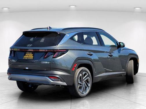 Amazon Gray 2026 Hyundai TUCSON Hybrid Limited