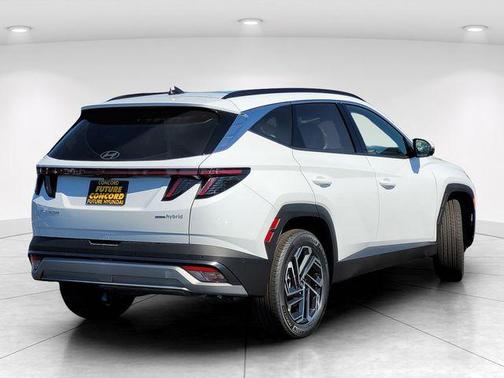 Pearl 2026 Hyundai TUCSON Hybrid Limited