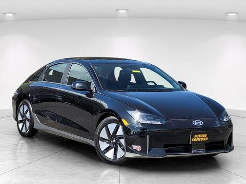 Onyx Black 2024 Hyundai IONIQ 6 SE